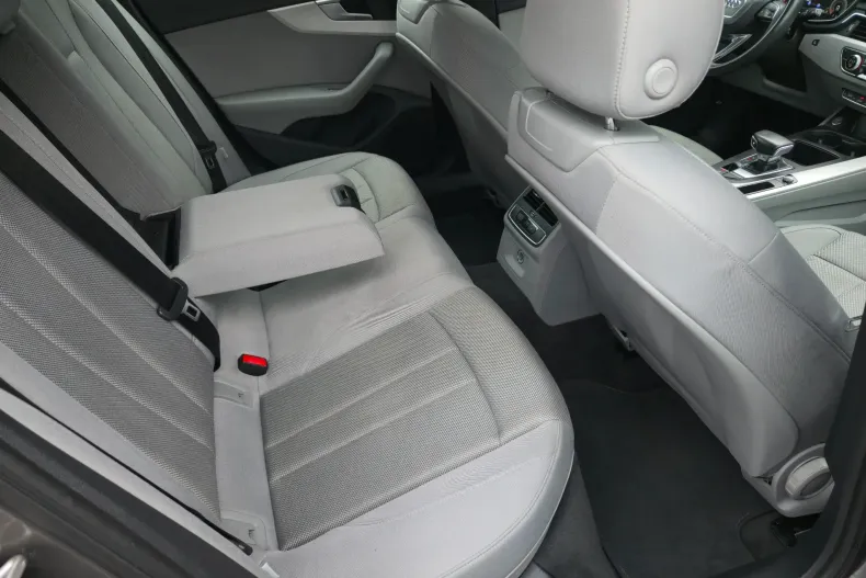 Audi A4 din 2021 cu 159.000 km - oferta AUD148016 - foto 30