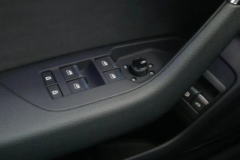 Audi A6 din 2022 cu 101.800 km - oferta AUD148018 - foto 24