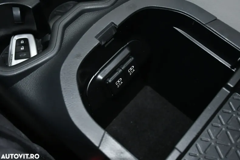 Toyota RAV4 din 2020 cu 148.000 km - oferta TOY148031 - foto 40