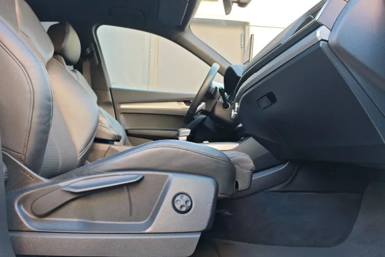 Audi Q5 din 2023 cu 19.793 km - oferta AUD148052 - foto 19