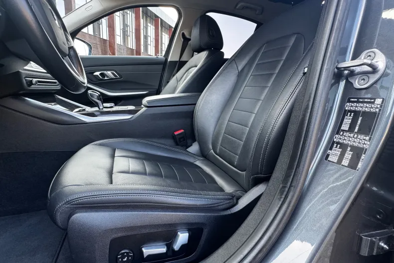 BMW Seria 3 din 2020 cu 95.500 km - oferta BMW148058 - foto 22