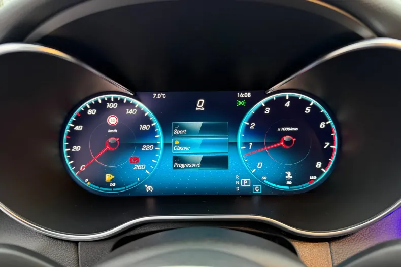 Mercedes-Benz C din 2020 cu 144.150 km - oferta MER148061 - foto 20