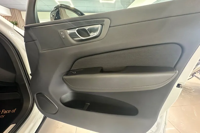 Volvo XC60 din 2021 cu 103.000 km - oferta VOL148072 - foto 23