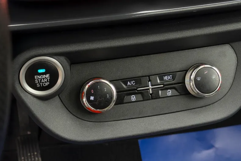 XEV YOYO din 2023 cu 27.756 km - oferta XEV148076 - foto 8