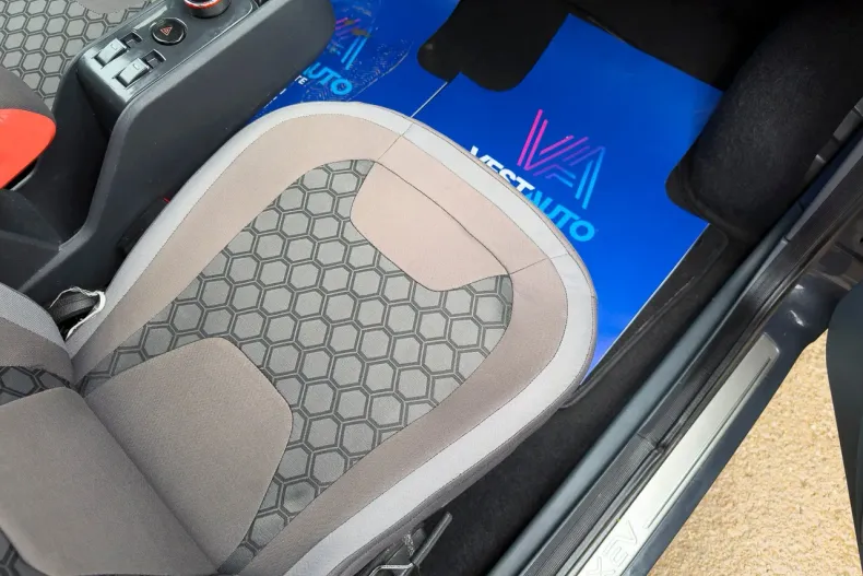 XEV YOYO din 2023 cu 27.756 km - oferta XEV148076 - foto 16