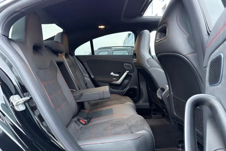 Mercedes-Benz CLA din 2025 cu 7.628 km - oferta MER148082 - foto 14