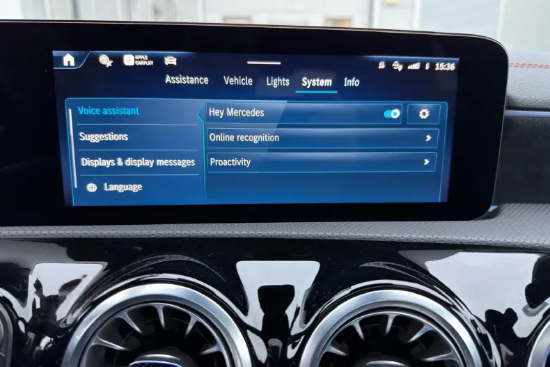 Mercedes-Benz CLA din 2025 cu 7.628 km - oferta MER148082 - foto 32