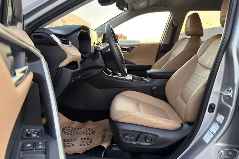 Toyota RAV4 din 2020 cu 125.300 km - oferta TOY148084 - foto 5