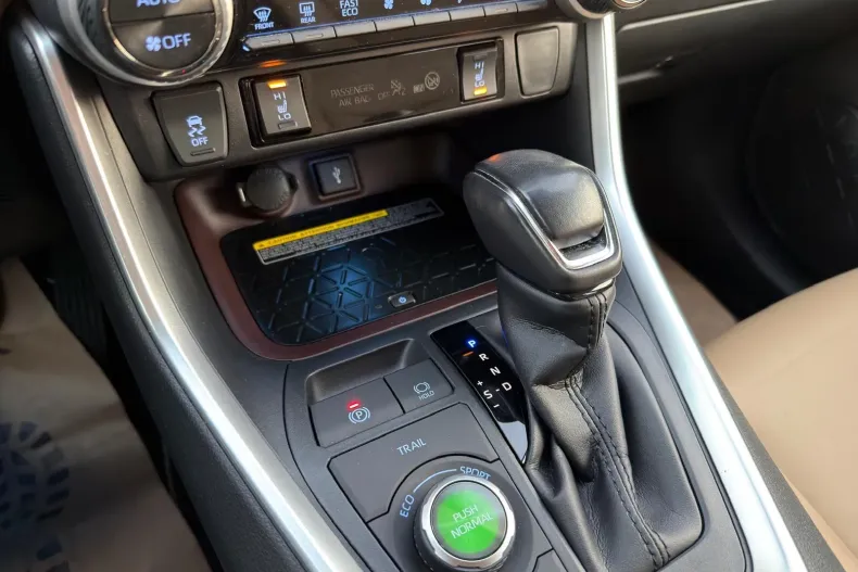 Toyota RAV4 din 2020 cu 125.300 km - oferta TOY148084 - foto 16