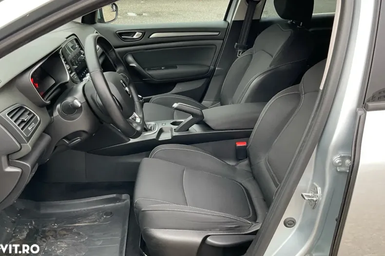 Renault Megane din 2022 cu 47.890 km - oferta REN148085 - foto 12