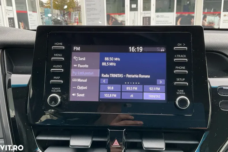 Toyota Camry din 2022 cu 45.370 km - oferta TOY148086 - foto 9