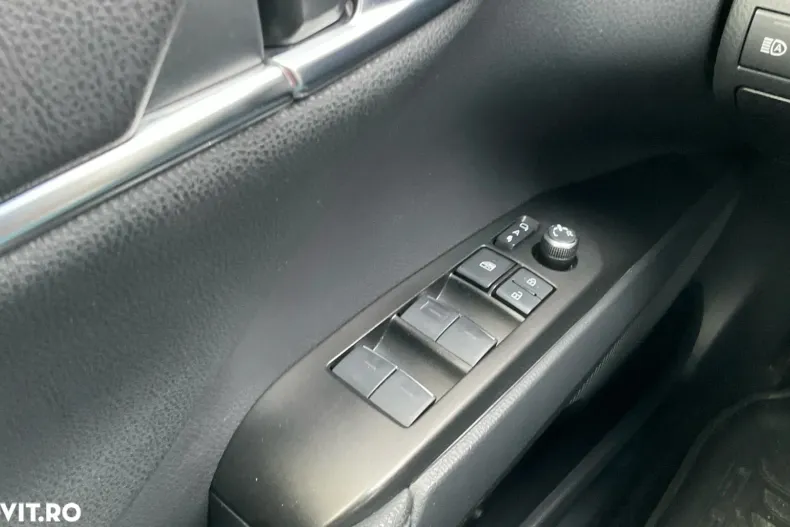 Toyota Camry din 2022 cu 45.370 km - oferta TOY148086 - foto 15