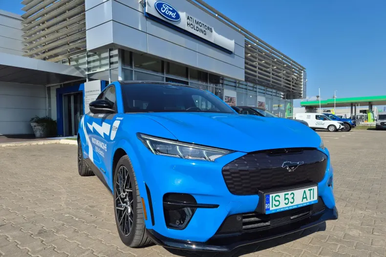 Ford Mustang Mach-E din 2022 cu 56.000 km - oferta FOR148102 - foto 1