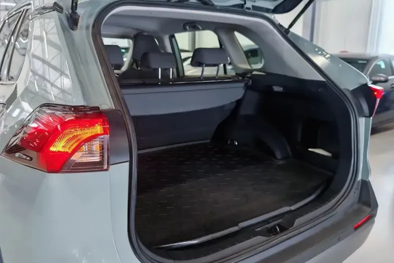 Toyota RAV4 din 2022 cu 96.873 km - oferta TOY148110 - foto 27