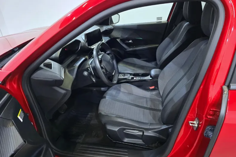 Peugeot 2008 din 2022 cu 72.368 km - oferta PEU148112 - foto 6