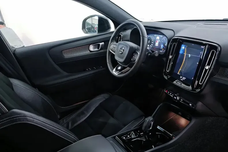 Volvo XC40 din 2019 cu 96.119 km - oferta VOL148113 - foto 5