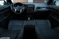 Mitsubishi Outlander din 2020 cu 77.234 km - oferta MIT148130 - foto 5