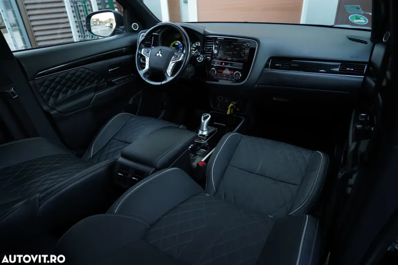 Mitsubishi Outlander din 2020 cu 77.234 km - oferta MIT148130 - foto 15
