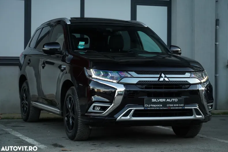 Mitsubishi Outlander din 2020 cu 77.234 km - oferta MIT148130 - foto 25