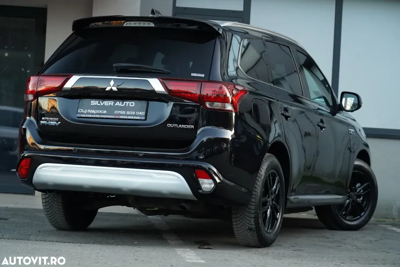 Mitsubishi Outlander din 2020 cu 77.234 km - oferta MIT148130 - foto 29
