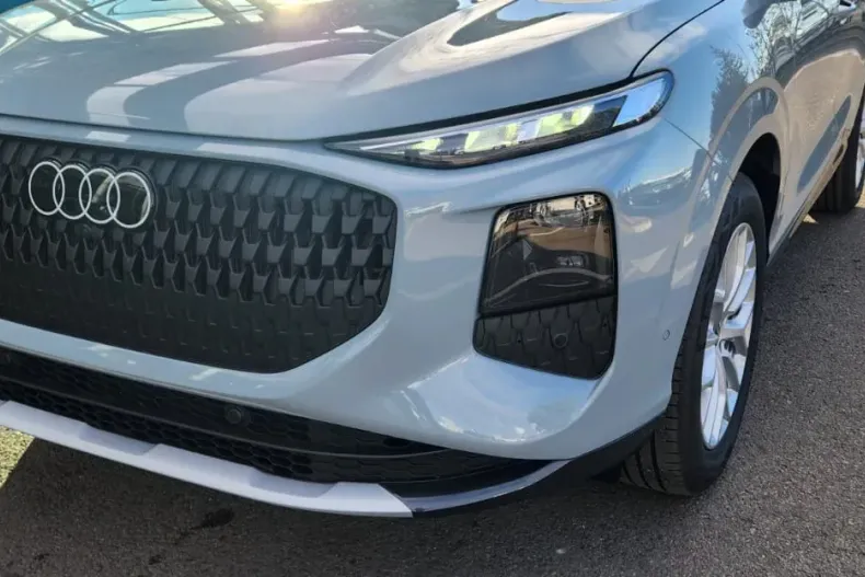 Audi Q3 din 2025 cu 1 km - oferta AUD148135 - foto 3