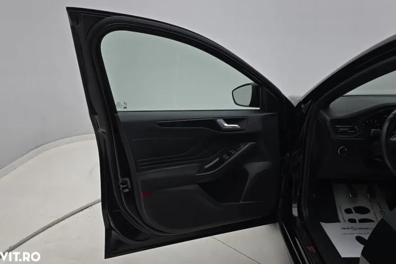 Ford Focus din 2021 cu 100.593 km - oferta FOR148171 - foto 10