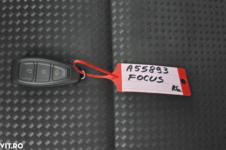 Ford Focus din 2021 cu 100.593 km - oferta FOR148171 - foto 21
