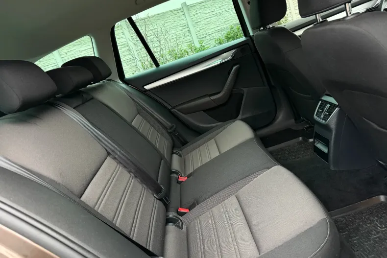 Skoda Octavia din 2019 cu 98.850 km - oferta SKO148188 - foto 21