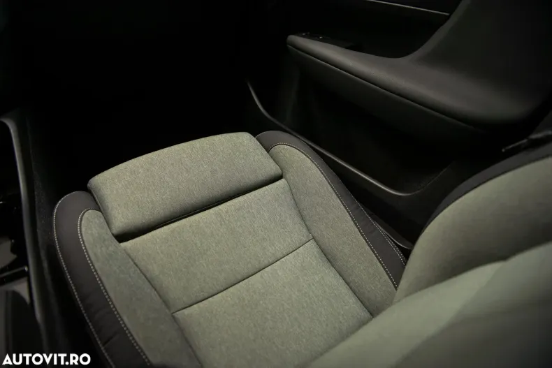 Volvo XC40 din 2023 cu 4.471 km - oferta VOL148189 - foto 28