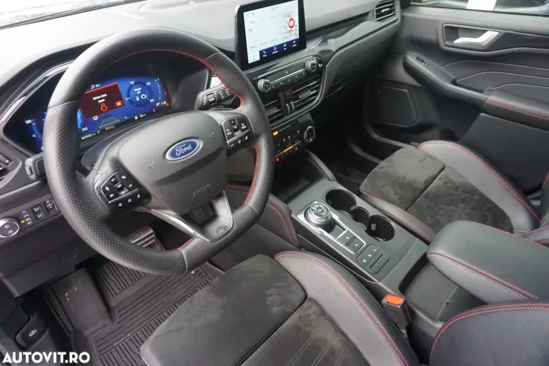 Ford Kuga din 2023 cu 64.743 km - oferta FOR148192 - foto 8