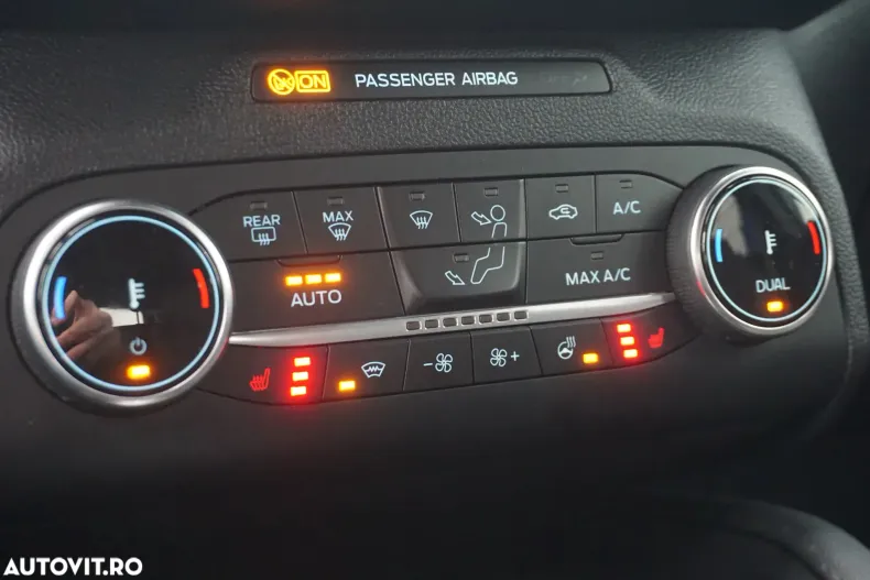 Ford Kuga din 2023 cu 64.743 km - oferta FOR148192 - foto 10