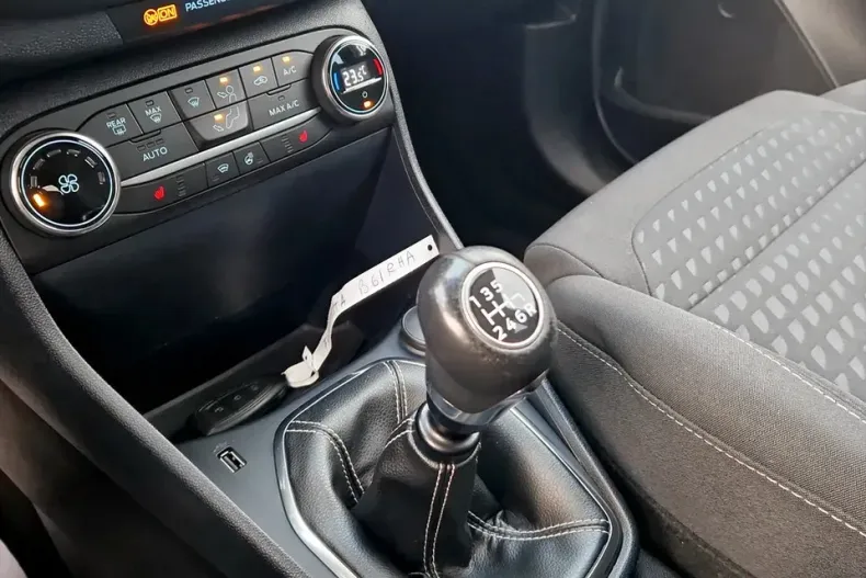 Ford Fiesta din 2020 cu 74.859 km - oferta FOR148199 - foto 17