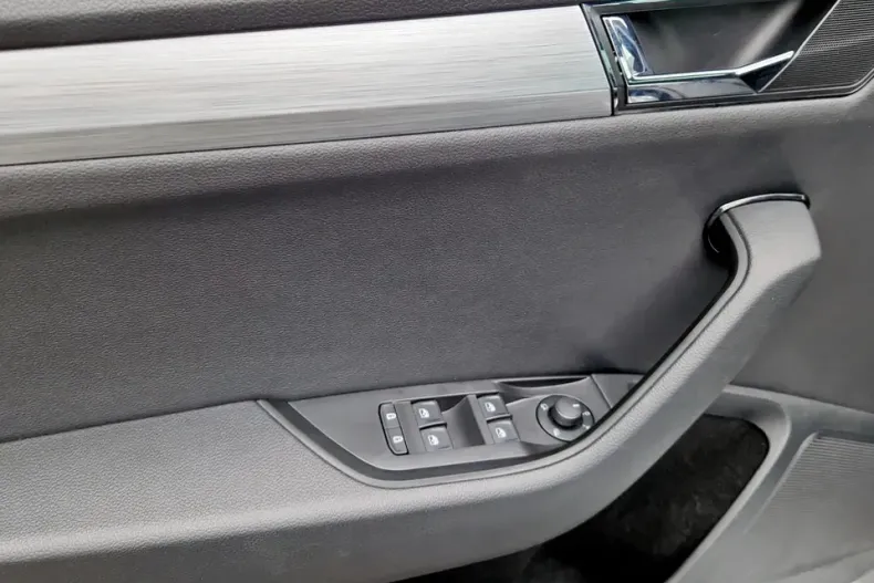 Skoda Superb din 2021 cu 51.534 km - oferta SKO148202 - foto 16