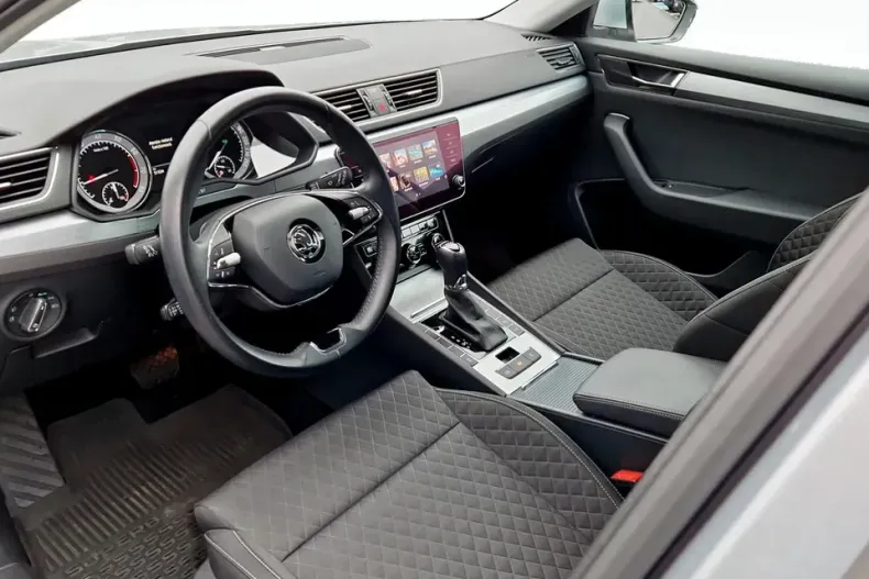 Skoda Superb din 2021 cu 51.534 km - oferta SKO148202 - foto 17