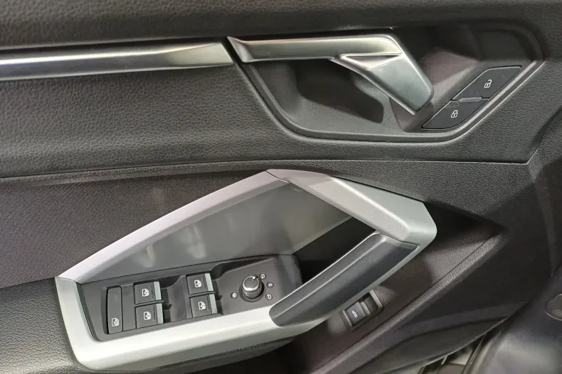 Audi Q3 din 2020 cu 42.003 km - oferta AUD148207 - foto 8