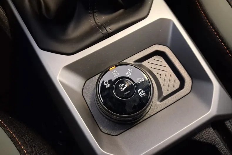 Dacia Duster din 2024 cu 3.992 km - oferta DAC148216 - foto 7