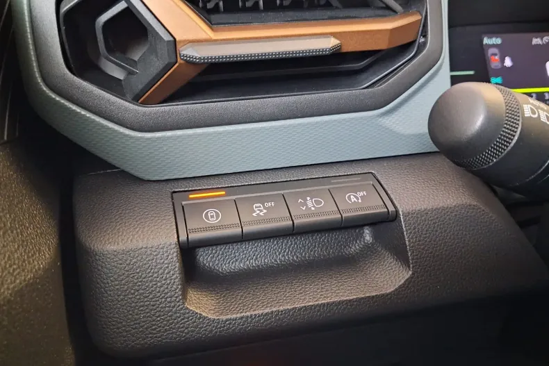 Dacia Duster din 2024 cu 3.992 km - oferta DAC148216 - foto 13