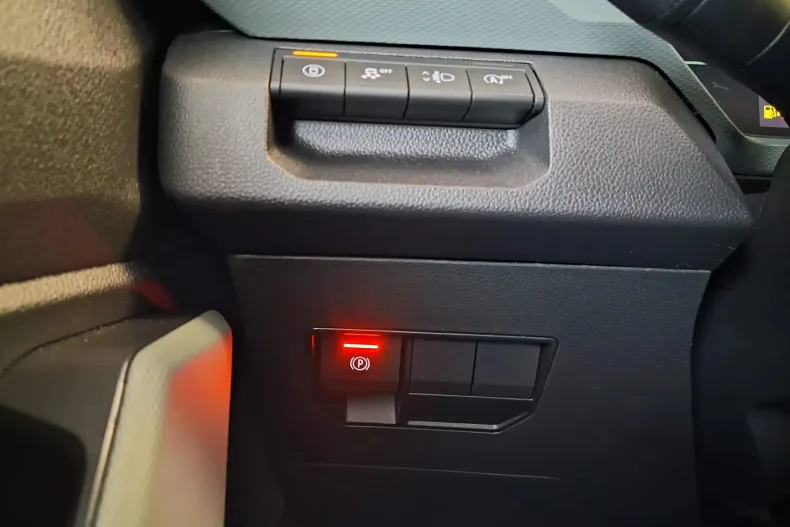 Dacia Duster din 2024 cu 3.992 km - oferta DAC148216 - foto 21