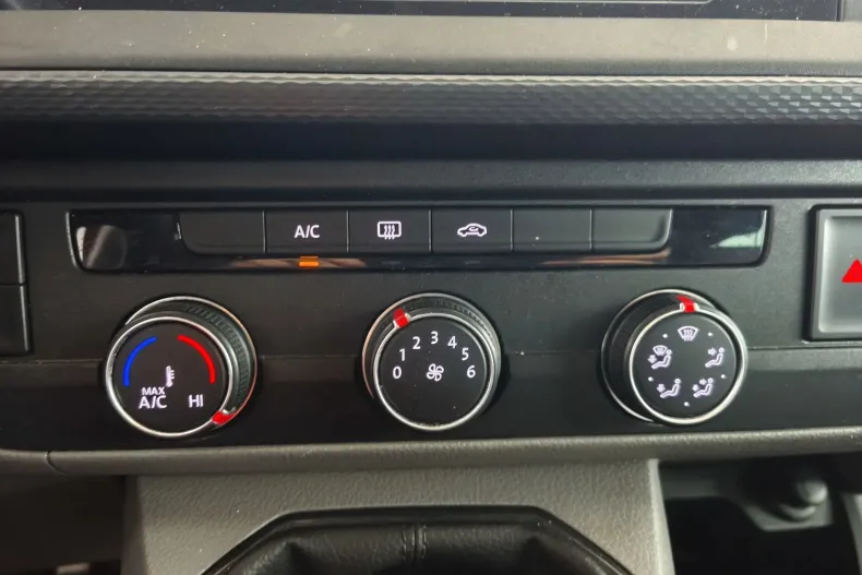 Volkswagen Transporter din 2021 cu 145.600 km - oferta VOL148226 - foto 19