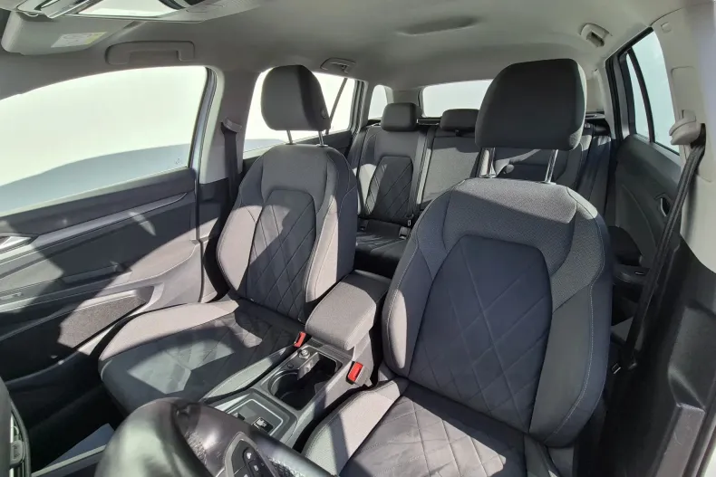 Volkswagen Golf din 2021 cu 99.797 km - oferta VOL148237 - foto 11