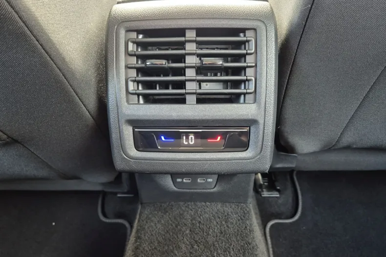 Volkswagen Golf din 2021 cu 99.797 km - oferta VOL148237 - foto 13