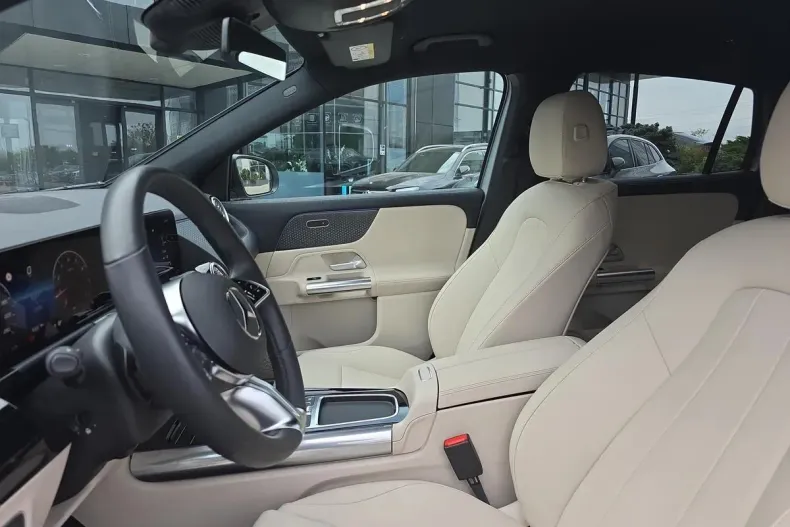 Mercedes-Benz GLA din 2024 cu 13.600 km - oferta MER148246 - foto 11