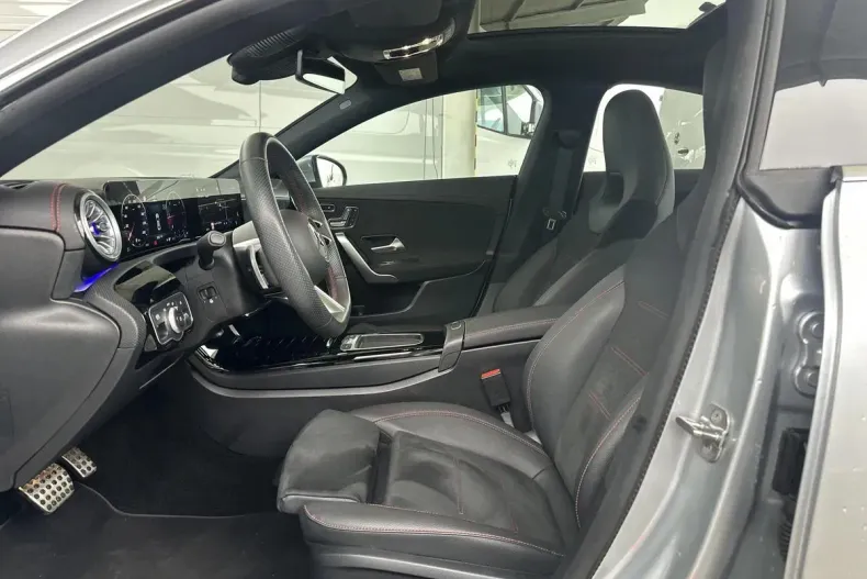 Mercedes-Benz CLA din 2024 cu 12.249 km - oferta MER148247 - foto 15