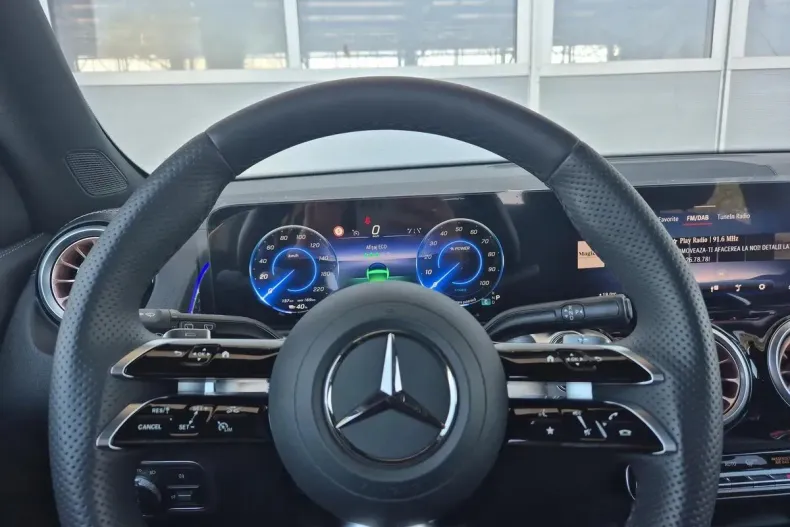 Mercedes-Benz EQB din 2023 cu 6.000 km - oferta MER148252 - foto 11