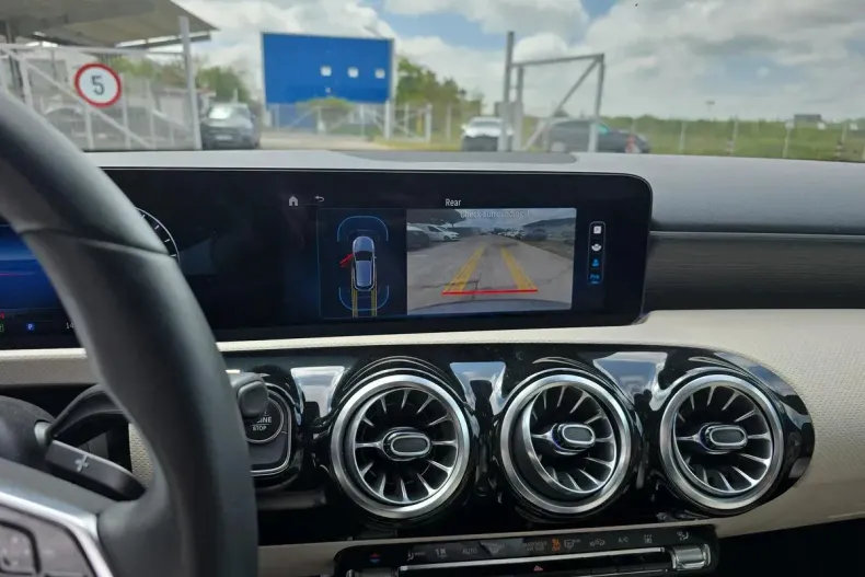 Mercedes-Benz A din 2024 cu 41.605 km - oferta MER148253 - foto 16