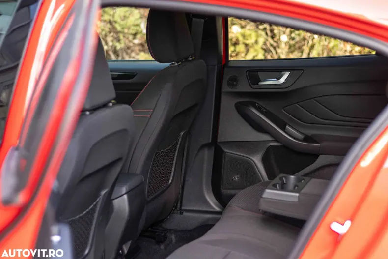 Ford Focus din 2024 cu 3 km - oferta FOR148260 - foto 11