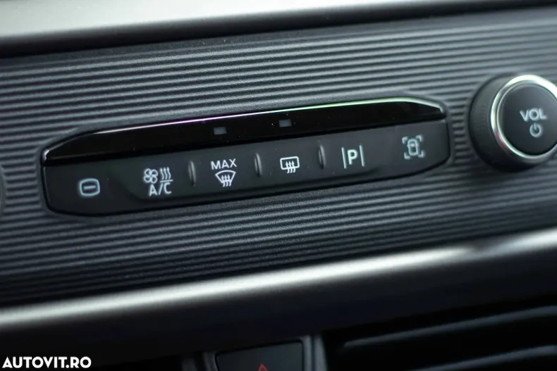 Ford Tourneo Courier din 2024 cu 10 km - oferta FOR148264 - foto 36