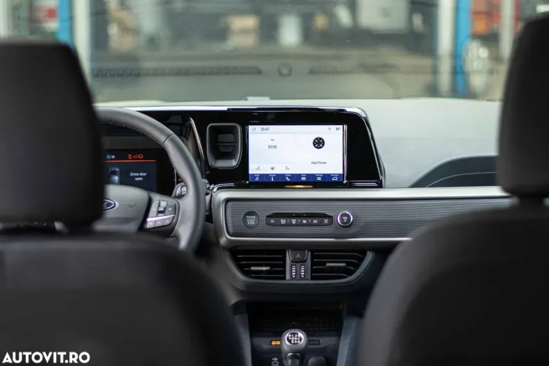 Ford Tourneo Courier din 2024 cu 10 km - oferta FOR148264 - foto 38