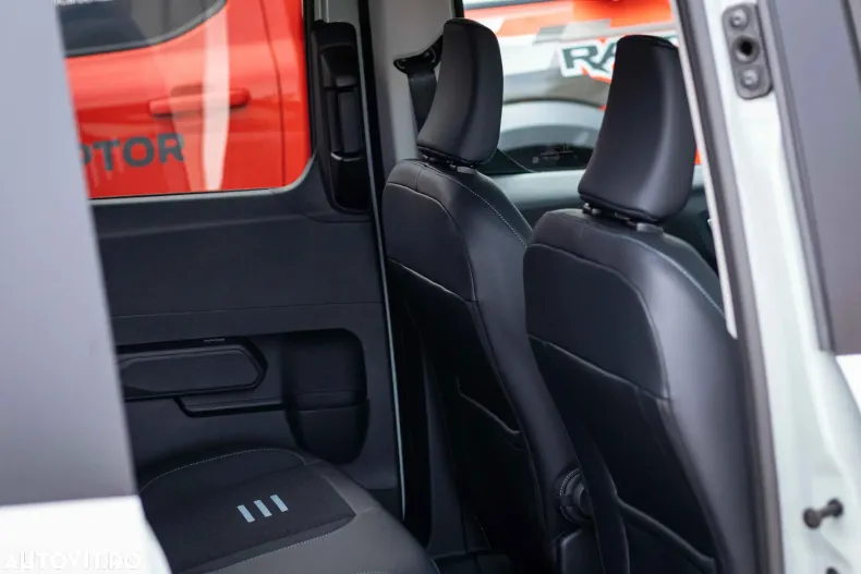 Ford Tourneo Courier din 2024 cu 10 km - oferta FOR148265 - foto 18