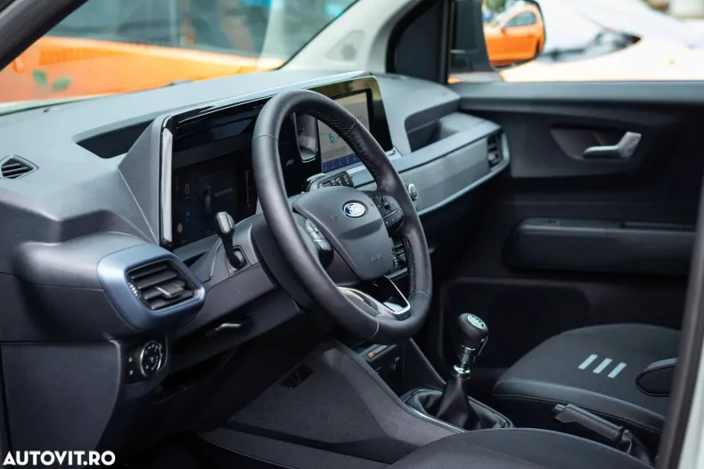 Ford Tourneo Courier din 2024 cu 10 km - oferta FOR148265 - foto 35